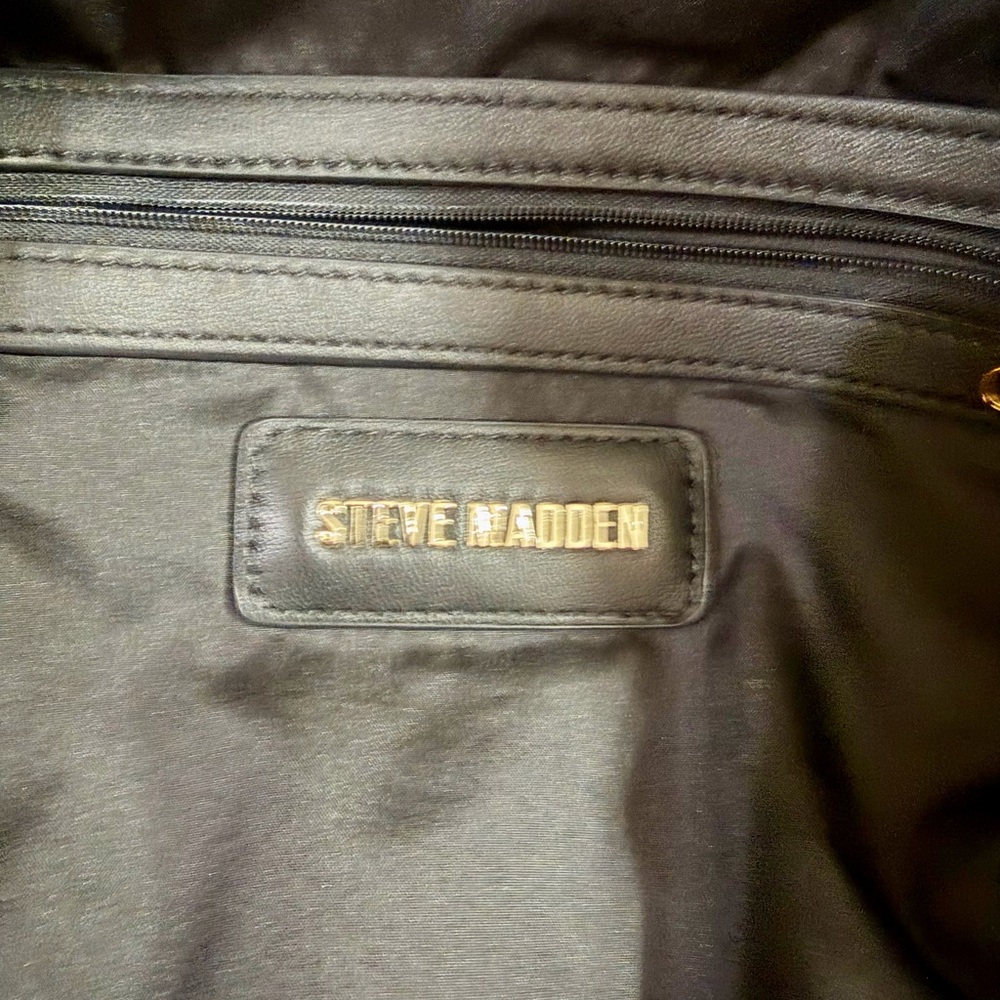 Steve Madden Black Slouchy Leather Shoulder Bag - Picture 5 of 11